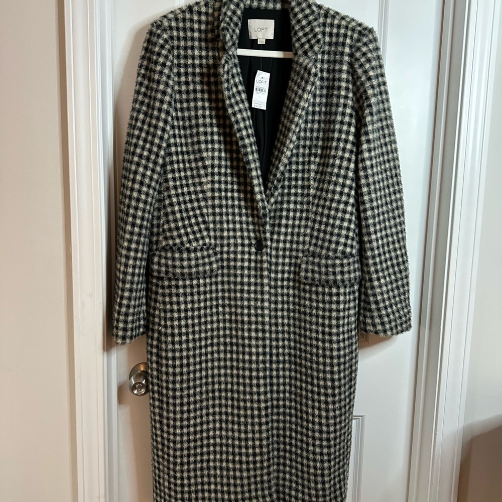 LOFT Women's Houndstooth Coat - Black and White
